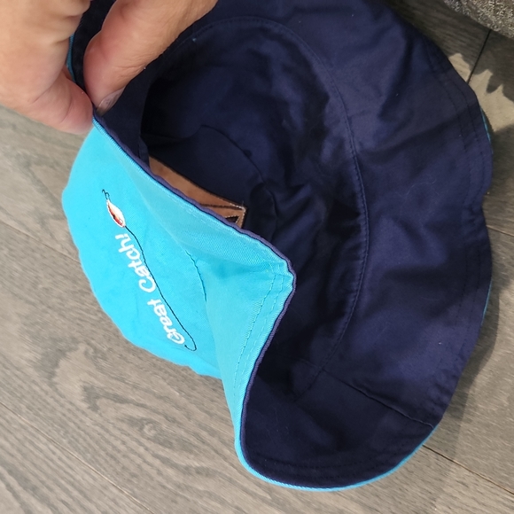 Reversible new hat - Picture 6 of 6